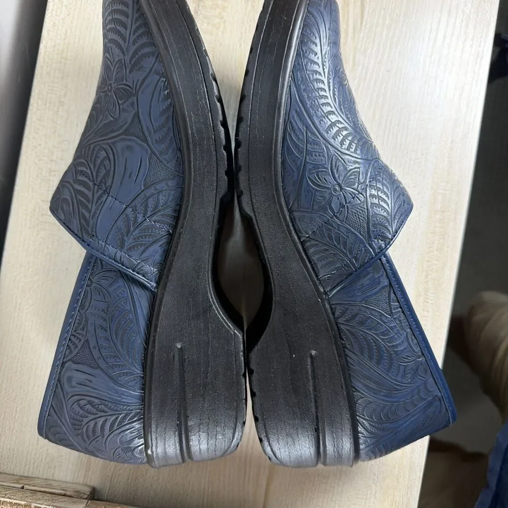 Easy Works By Easy Street Clogs Women’s Navy 9.5M NWOT